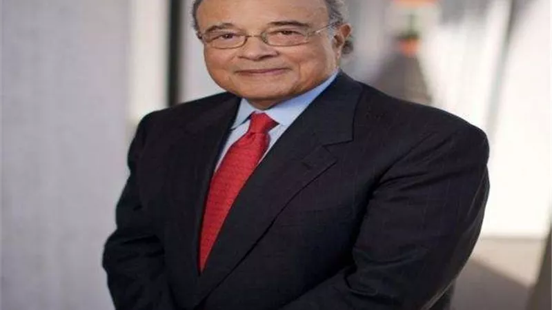 «منقذ الأطفال».. «عادل محمود» رحل منسيًا وتذكره «جيتس» والوطن يكرمه اليوم