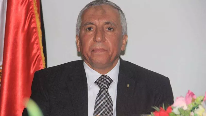 وزير الزراعة يتلقى تقريرا حول أعمال هيئة الإصلاح الزراعي