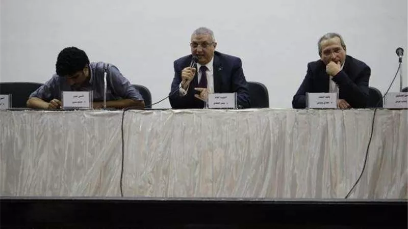 اجتماع الجمعية العمومية الطارئة لنقابة أطباء الأسنان
