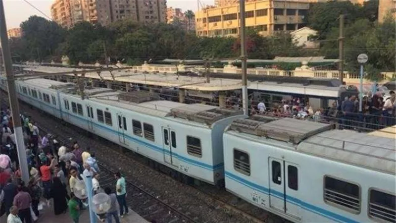 المترو: العطل خارج عن إرادتنا ونعتذر للمواطنين (فيديو)