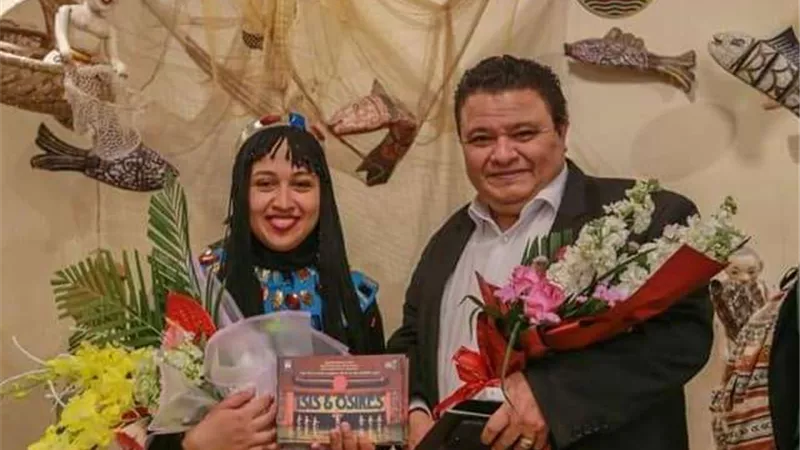 مى مهاب: تقديم عرض عرائس مائى 