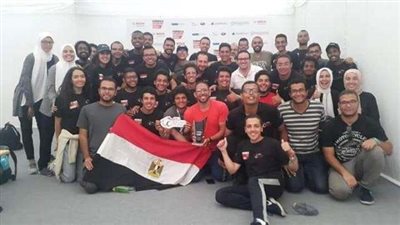 «عبدالغفار»  يكرم طلاب هندسة عين شمس الفائزين بمسابقة تصميم السيارات بإنجلترا