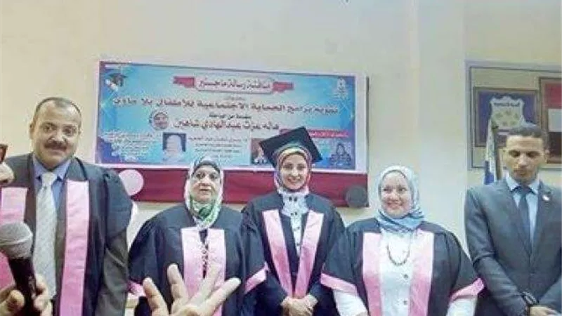 «تقويم برامج الحماية الاجتماعية للأطفال بلا مأوى».. رسالة ماجستير بجامعة حلوان (صور)
