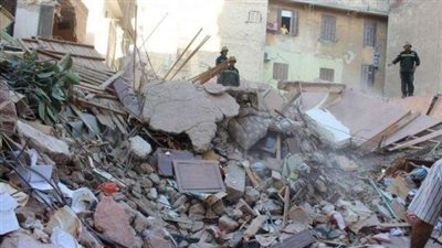مصرع شخص وإصابة امرأتين في انهيار منزل قديم بالإسكندرية