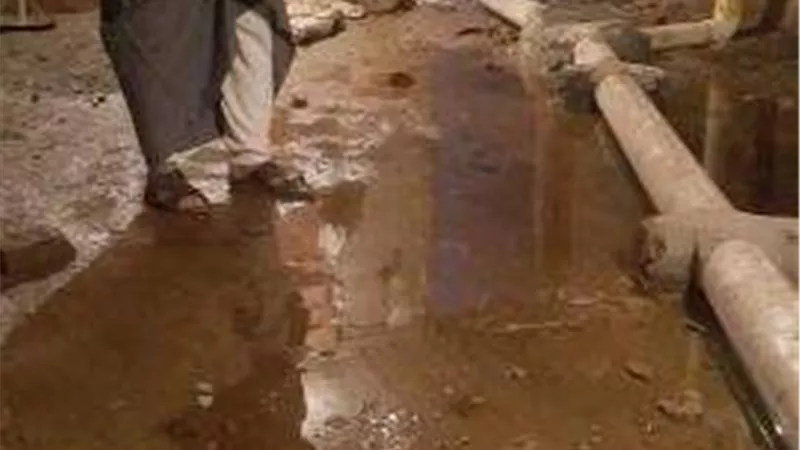 بالصور .. أهالي «الشقر» يطالبون محافظ القليوبية بحل أزمة الصرف الصحي