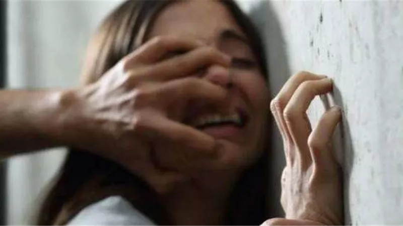 ضبط عجوز اغتصب 3 أطفال داخل شقته بمدينة بدر