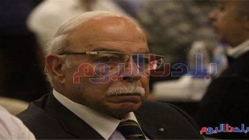 حازم إمام وكمال درويش في عزاء سيف العماري
