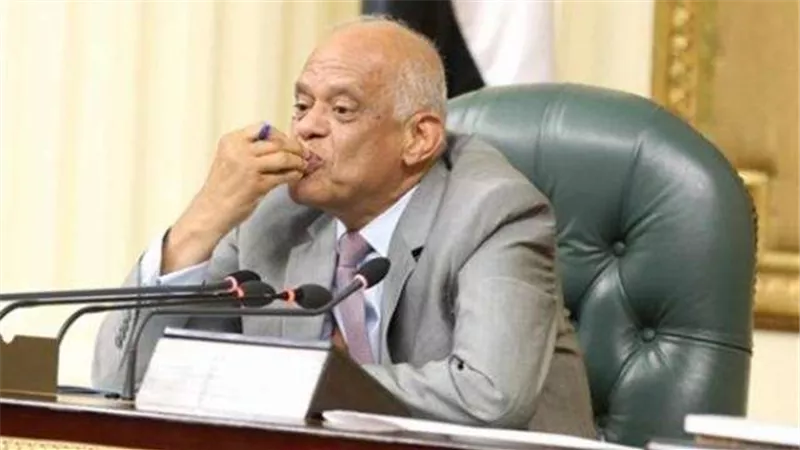 في سابقة هي الأولي من نوعها... النواب يشيدون بإداء «عبد العال»: قيادة حكيمة