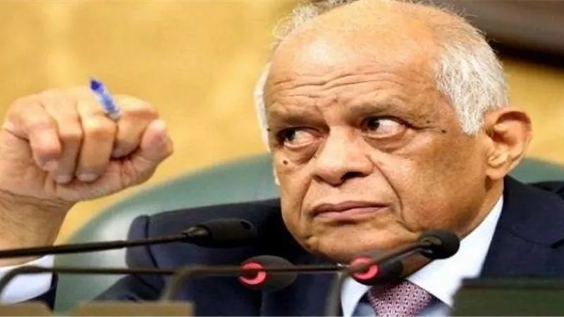 «عبد العال» يطالب النواب بالحضور غدًا للتصويت على برنامج الحكومة