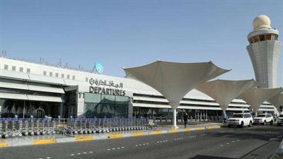 مسؤول إماراتي ينفي استهداف «الحوثيين» لمطار أبو ظبي
