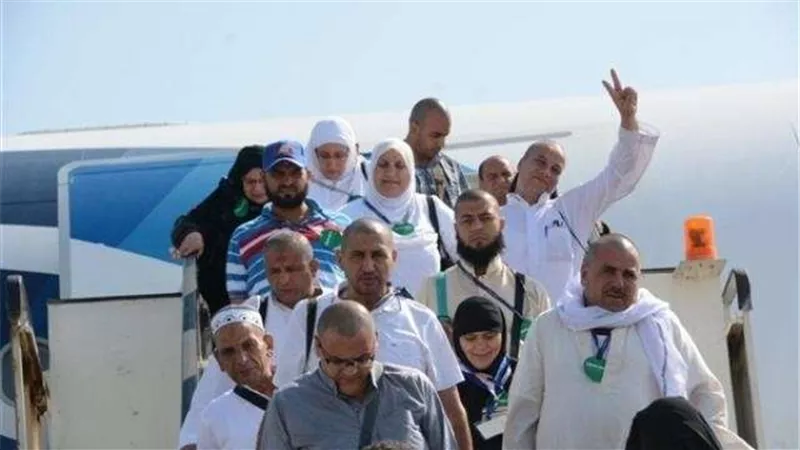 فريق طبي وكتيبات لإرشاد الحجاج بـ”مطار القاهرة”