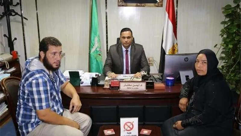 «المنوفية» تقدم مساعدات مالية لأسر المتوفين نتيجة لدغ الثعابين