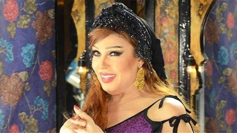 شاهد.. فيفي عبده تتألق بالأحمر في أحدث ظهور لها