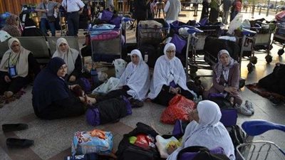 بالصور.. حجاج فلسطين ينهون إجراءات السفر بمطار القاهرة