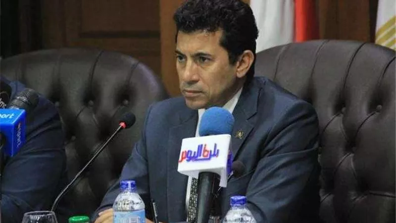 بالصور.. اجتماع وزير الشباب مع رؤساء اللجنة الأولمبية