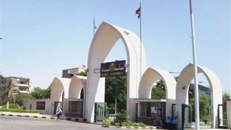 تعرف على.. حقيقة حريق مبنى جامعة أسيوط