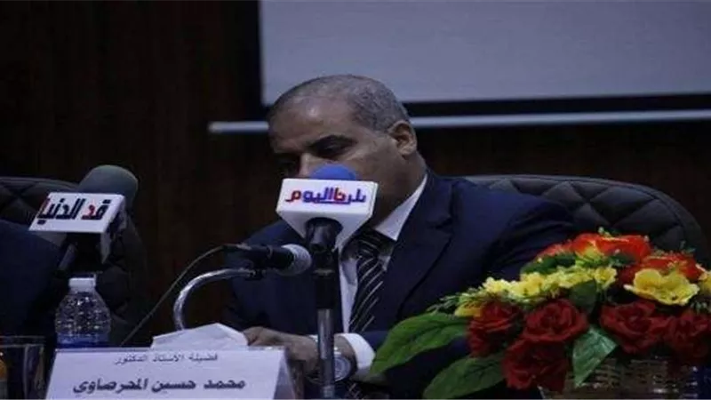 انطلاق اللقاء المفتوح بين رئيس جامعة الأزهر والطلاب بكلية التربية