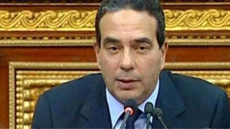 عضو بـ«صحة البرلمان» ينتقد منشور  نقابة الصيادلة للخريجيين