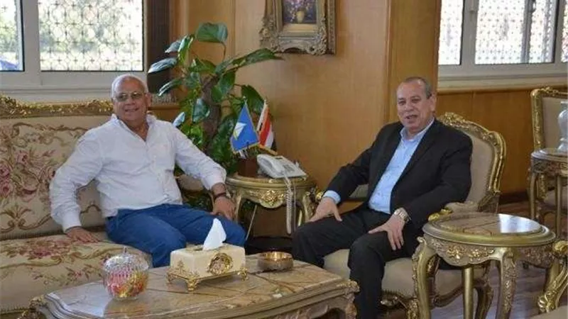 محافظا دمياط وبورسعيد يناقشان عدد من القضايا المشتركة بين المحافظتين