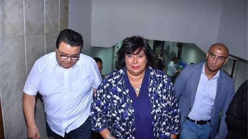بالصور .. وزيرة الثقافة وخالد جلال يشهدان عرض «سيلفي مع الموت»