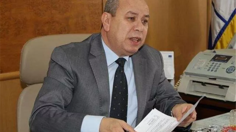 المحافظ يعلن مدينة دمياط الجديدة خالية من الأمية