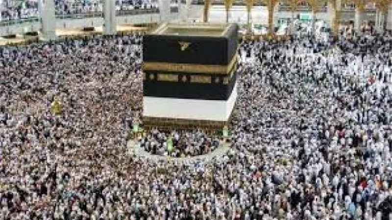 إمارة مكة تطالب الحجاج بعدم الجلوس على المرتفعات