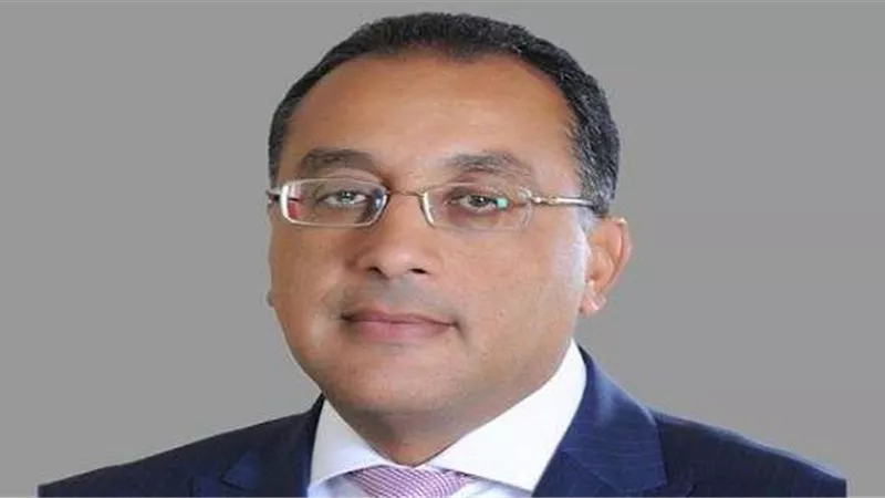 الحكومة تُتابع عملية توفير الخدمات والسلع للمواطنين بالمحافظات