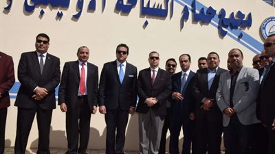 وزير التعليم العالي يفتتح عدداً من المنشآت بجامعة بني سويف