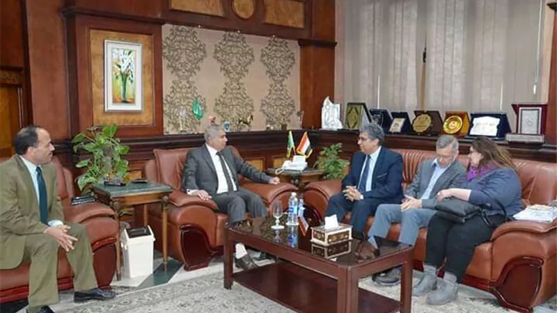 محافظ المنيا يناقش مع وفد الوكالة الأمريكية للتنمية تعزيز الأعمال الزراعية