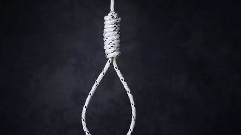بسبب الظروف المعيشية.. انتحار تلميذ شنقا بالمنيا
