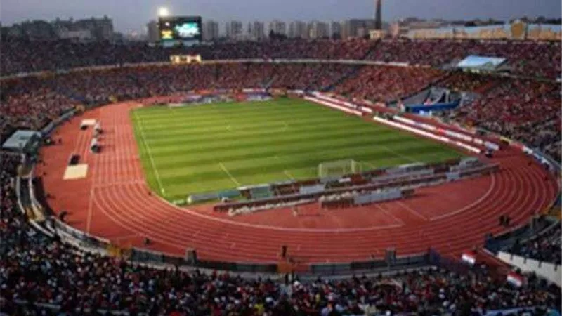 مفاجأة.. استاد القاهرة مرشح لاستضافة نهائي دوري أبطال أوروبا