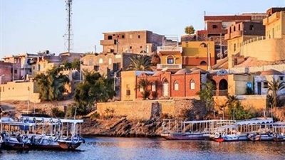 مصطفى مدبولي وعلي عبد العال يتفقدان مشروعات تنموية بأسوان