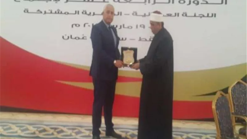 جابر طايع يبحث سبل تعاون وزارة الأوقاف مع سلطنة عمان لتدريب الأئمة