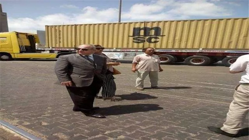 رئيس هيئة النقل النهري يجري زيارة مفاجئة للأهوسة الملاحية