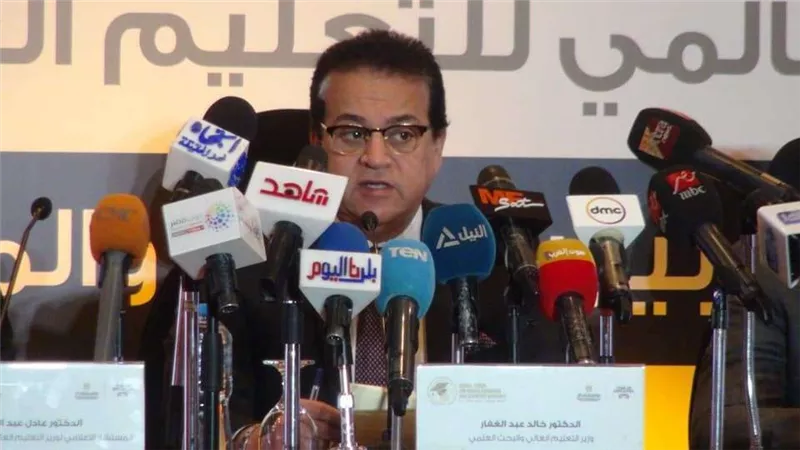 انطلاق الفوج الخامس من شباب الجامعات لزيارة القاعدة البحرية بالإسكندرية