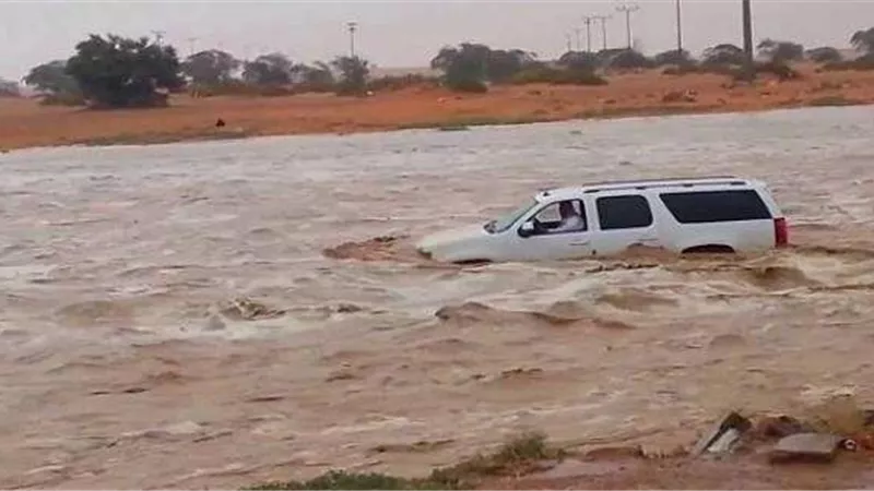 «نائب البحيرة» يطالب الحكومة بالاستعداد للسيول قبل وقوع كارثة