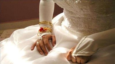 شاهد.. تسعيني إماراتي يعقد قرانه على فتاة ثلاثينية للمرة الثالثة