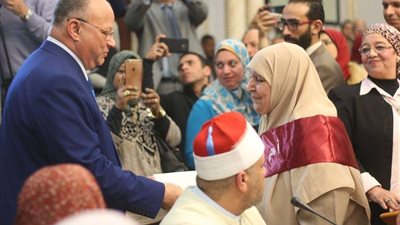 محافظ القاهرة يكرم الأمهات المثاليات الفائزات في مسابقة التضامن الاجتماعي