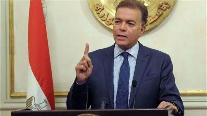 شاهد.. ماذا قال وزير النقل عن حالات الانتحار بالمترو