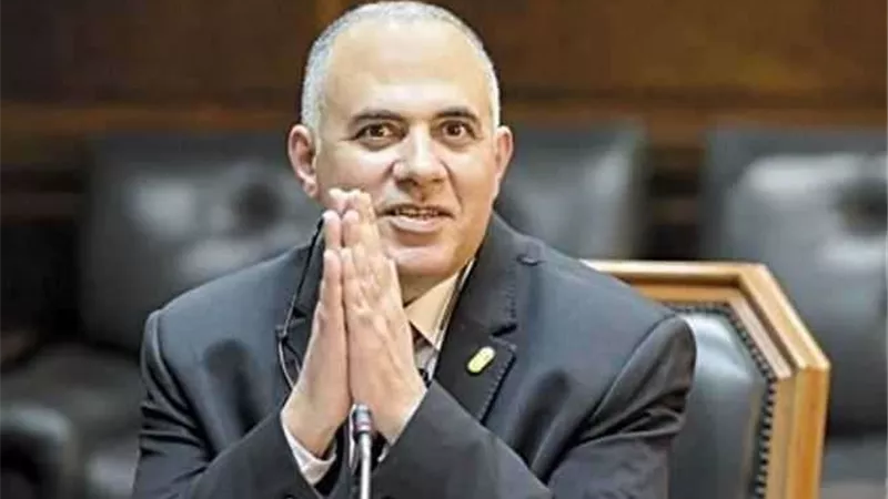 السبت.. وزارة الري تحتفل بيوم المياه العالمي بإنارة الأهرامات بـ 