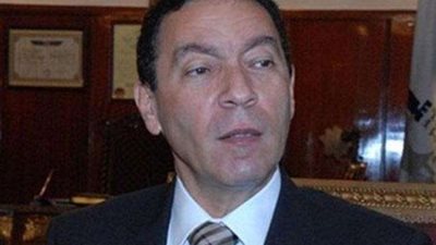 هاني الناظر: تساقط الشعر قد يكون علامة مرضية