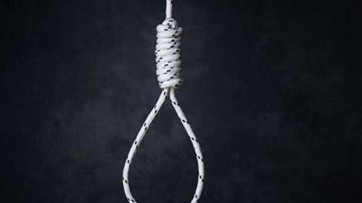 النيابة تعاين مكان انتحار طفلة بالتجمع