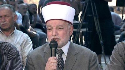 مفتي القدس: الفلسطينيين لن يفرطوا في منطقة الخان الأحمر (فيديو)