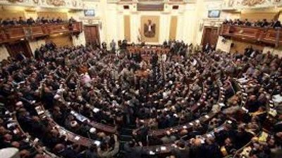 بعد الجدل حول قانون التجارب السريرية.. برلمانيون: يصب في المواطن