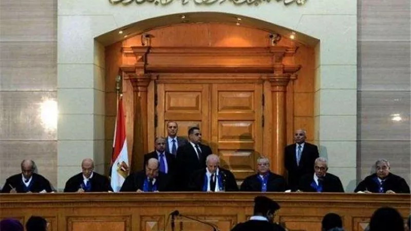 برلماني يطالب بضرورة اعتلاء المحامين منصة ”القضاء”