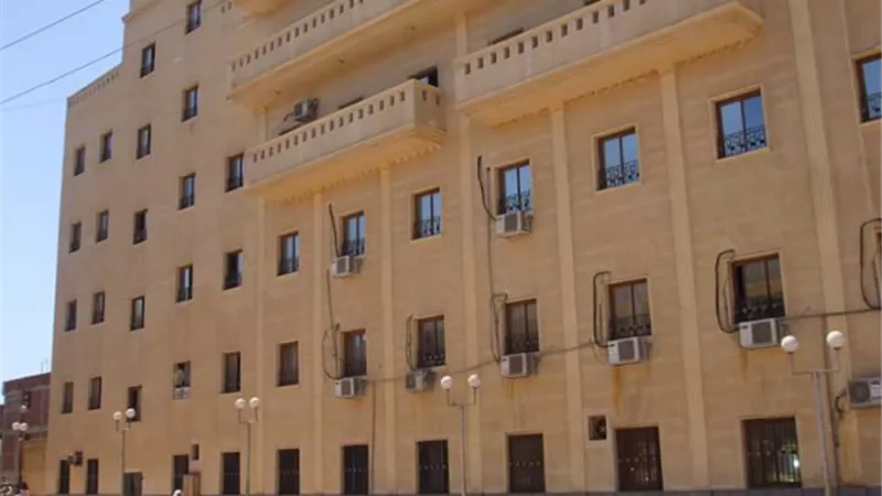 الأهالي يطالبون برحيل مدير مستشفي الحسينية في الشرقية
