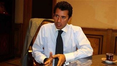 أشرف صبحي يشيد بمركز الأمل في العاشر من رمضان