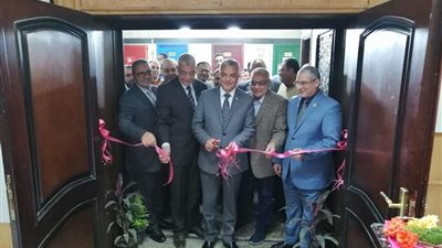 رئيس جامعة المنوفية يفتتح مركـز القياس والتقويم بكلية الطب