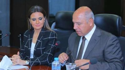 وزيرة السياحة تستعرض النماذج الناجحة للحكومات في التحول الرقمي