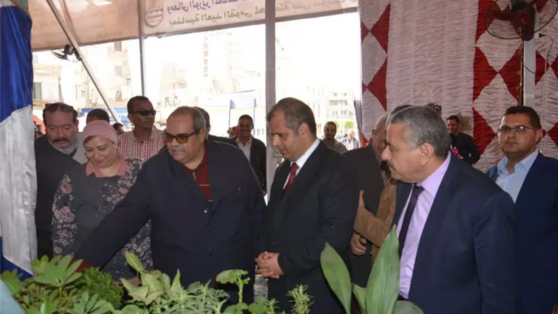 افتتاح معرض منتجات للمشروعات الصغيرة ببني سويف